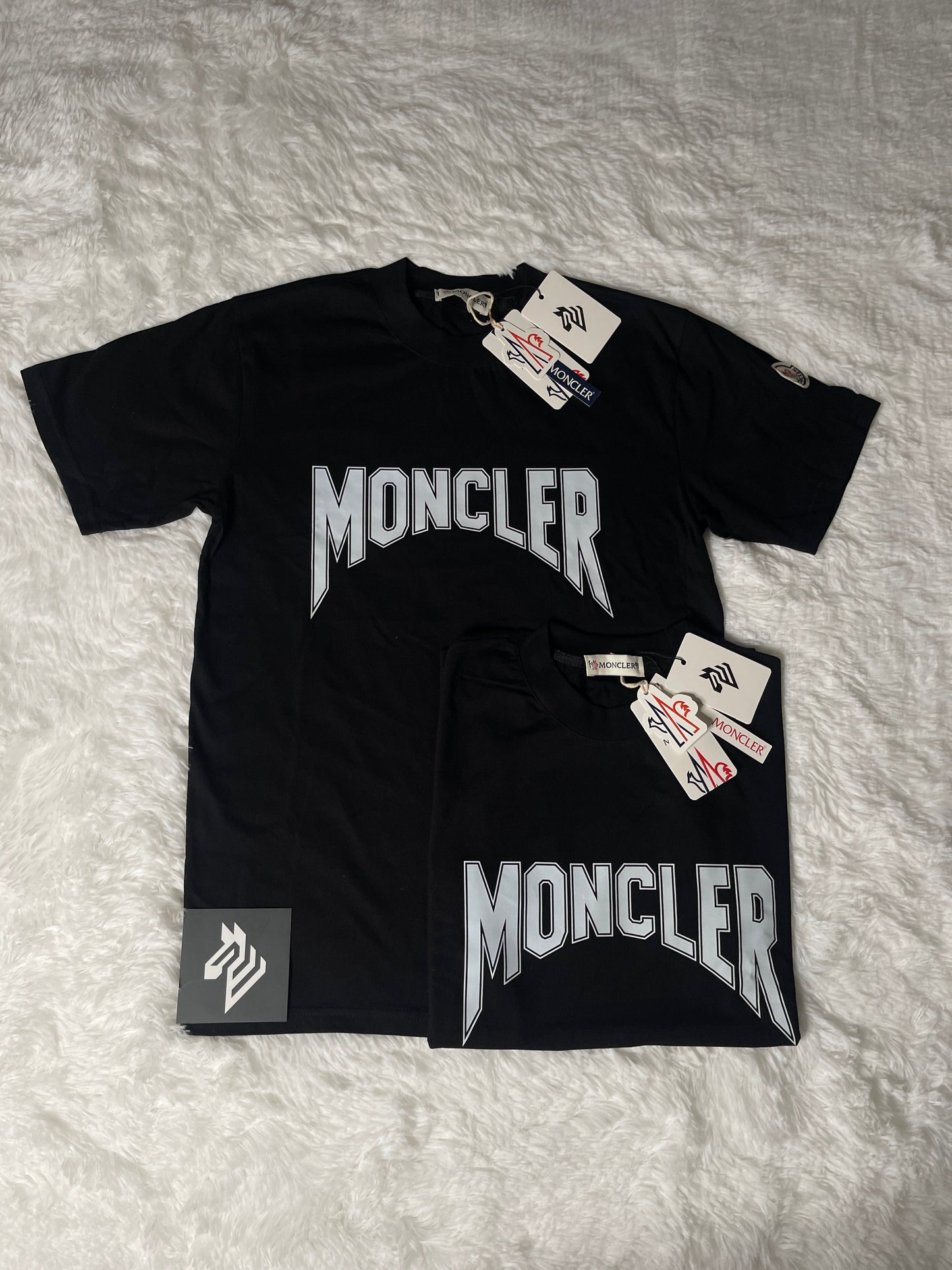 CAMISETA M0NCLER